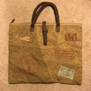 Barrel Shack satchel handbag. Never used!